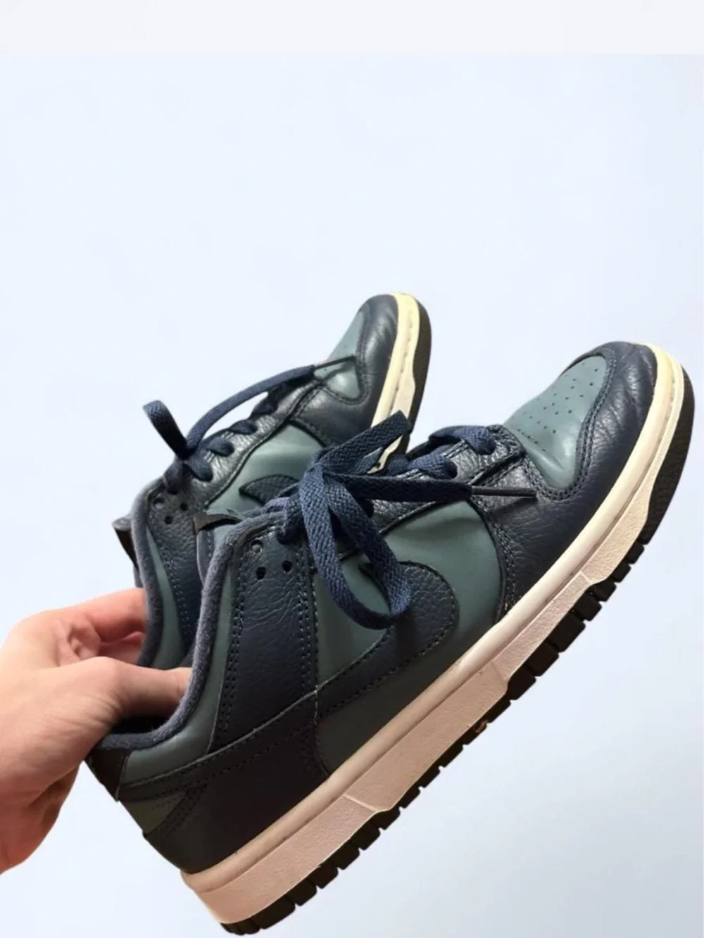 Nike Low-Top Sneakers in Mineral Slate Armory Navy Men 7 / Women 8.5